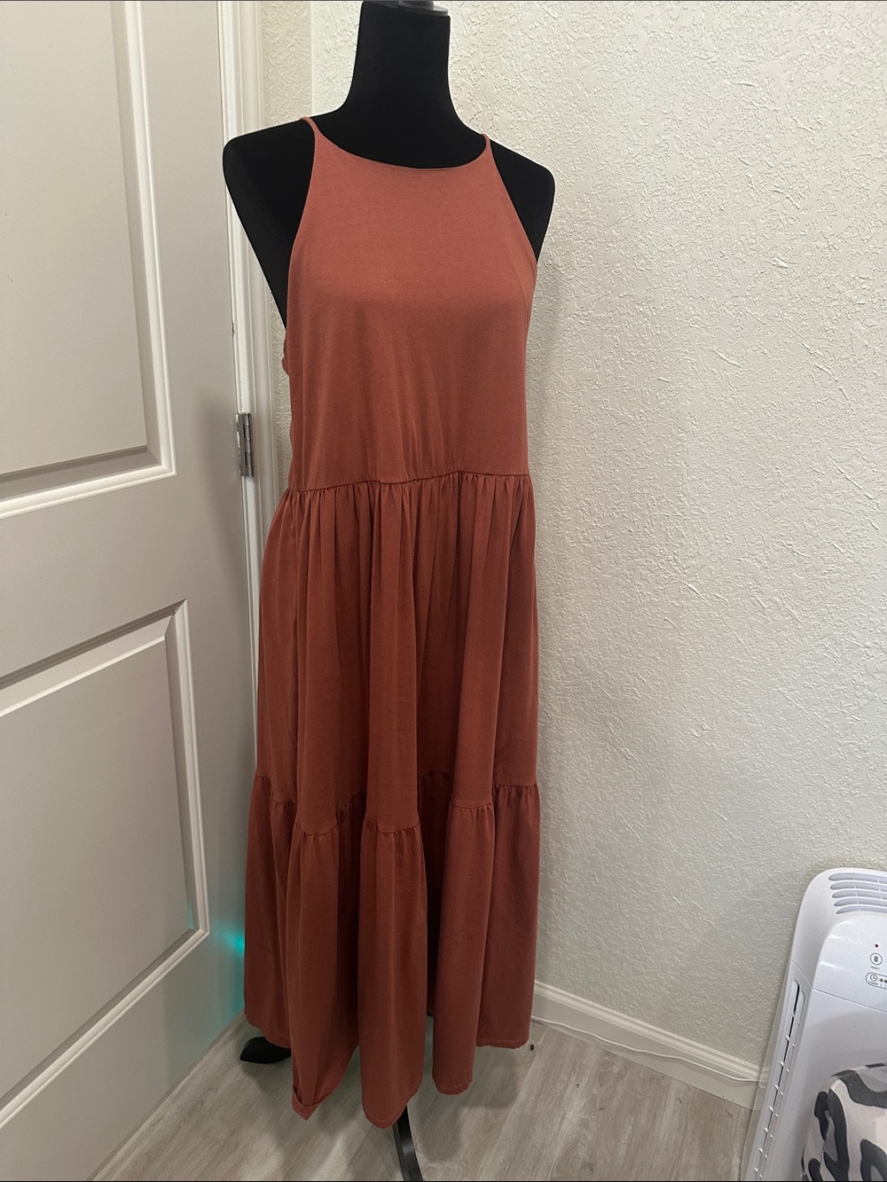 KEREN hart Rust Tiered Maxi Dress